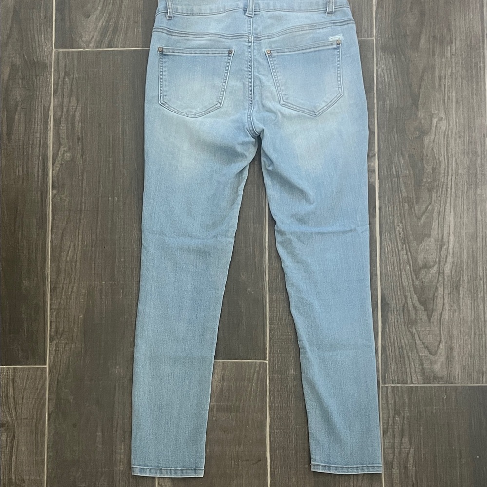 Blue Asphalt Light Wash Skinny Jeans - Picture 4 of 5